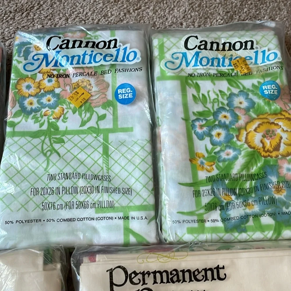 Vintage linen lot selected irregulars NIP floral bed sheet pillowcases - Picture 3 of 5